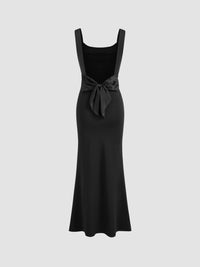 The Midnight Classic: Square-Neck Bodycon Maxi Dress